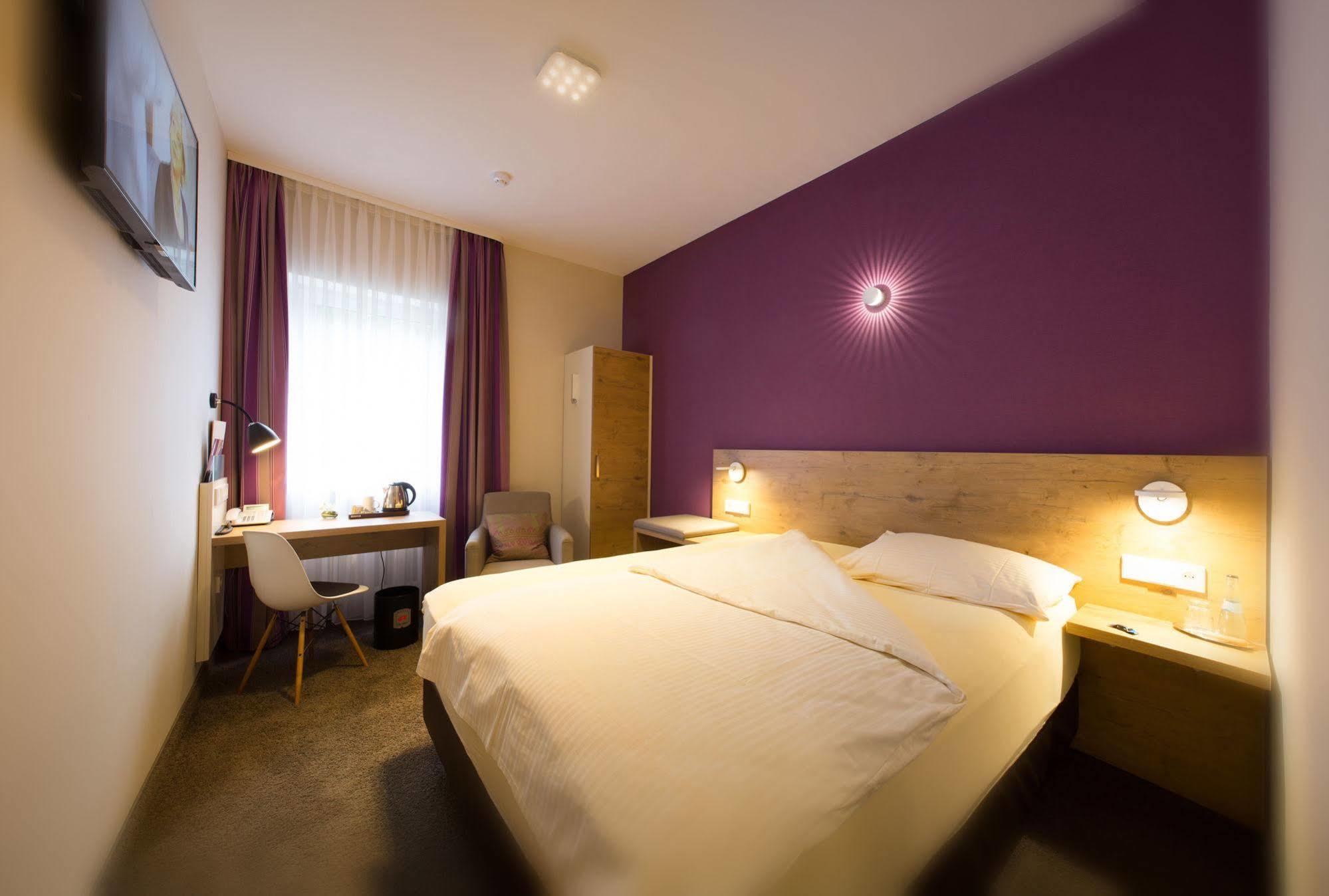 Hotel Azenberg Estugarda Exterior foto